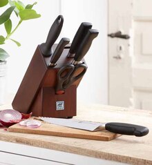 Messerblock ****® VIER STERNE, 7-tlg bei Zurbrüggen in Oberhausen Messerblock ****® VIER STERNE, 7-tlg im Angebot bei Zurbrüggen Oberhausen für 129,00 €