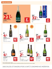 Promos Vin dans le catalogue "OFFRES DU MOMENT" de Auchan Hypermarché Vin en promo dans le catalogue Auchan Hypermarché à la page 8
