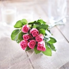 Bouquet de 7 roses - CARREFOUR - Carrefour à Nice Bouquet de 7 roses - CARREFOUR en promo chez Carrefour Nice à 7,50 €