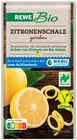 Zitronenschale gerieben im REWE Prospekt Zitronenschale gerieben von REWE Bio im aktuellen REWE Prospekt für 0,99 €