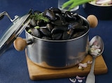 Moules de bouchot de la baie du Mont St Michel AOP en promo chez Super U Caen à 4,15 €