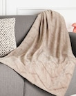 Mikrofaser Kuscheldecke im Angebot bei nahkauf in Gotha Mikrofaser Kuscheldecke Angebote von VIVESS bei nahkauf Gotha für 9,99 €