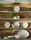 Plat de présentation BOURGEOISIE. dans le catalogue Maisons du Monde
