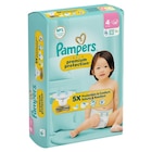Couches - PAMPERS - Carrefour Market à Chartres Couches - PAMPERS en promo chez Carrefour Market Chartres à 15,90 €
