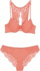 Ensemble soutien-gorge/slip "Line" en promo chez Carrefour Ensemble soutien-gorge/slip "Line" dans le catalogue Carrefour