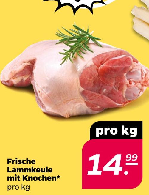 Frische Lammkeule mit Knochen