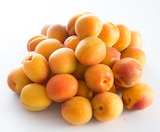 ABRICOTS - SANS MARQUE à 3,29 € dans le catalogue Auchan Supermarché