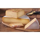 Raclette de Savoie I.G.P. REFLETS DE FRANCE en promo chez Carrefour Raclette de Savoie I.G.P. REFLETS DE FRANCE dans le catalogue Carrefour