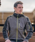 Espace Emeraude Serqueux - Promo Veste softshell grise Promo Veste softshell grise à 52,90 € dans le catalogue Espace Emeraude à Serqueux