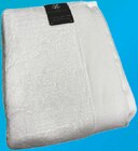 Drap de bain - Christian Lacroix à 9,99 € dans le catalogue Intermarché Hyper