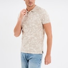 Polo droit manches courtes coton beige homme en promo chez La Halle Polo droit manches courtes coton beige homme dans le catalogue La Halle