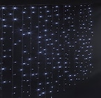 Rideau de Noël lumineux en promo chez Stokomani Poissy à 7,99 €