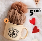 MUG + BONNET - Gifi MUG + BONNET à 5,80 € dans le catalogue Gifi