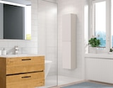 Ensemble salle de bains : meuble + vasque + miroir en promo chez Batkor Ensemble salle de bains : meuble + vasque + miroir dans le catalogue Batkor