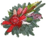 REWE Niestetal - Grabgesteck mit Herz Angebot im Prospekt Grabgesteck mit Herz bei REWE im Niestetal Prospekt für 9,99 €