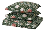 Bettwäsche-Set, 3-teilig dunkel graugrün/bunt 240x220/80x80 cm von NÄSSELKLOCKA im aktuellen IKEA Prospekt für 39,99 €