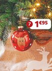 Boule de Noël rouge “Renne” à Jardiland dans Bonneuil-sur-Marne