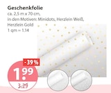 Geschenkfolie im V-Markt Prospekt Geschenkfolie von im aktuellen V-Markt Prospekt für 1,99 €
