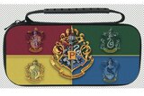 SACOCHE DE TRANSPORT 4 BANNIÈRES HARRY POTTER NINTENDO SWITCH en promo chez Auchan Hypermarché SACOCHE DE TRANSPORT 4 BANNIÈRES HARRY POTTER NINTENDO SWITCH dans le catalogue Auchan Hypermarché