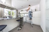 Safety Stehleiter mit 5 Stufen Angebote von Krause bei PROFI Wesch Eisenach für 79,99 €