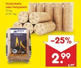 Holzbriketts oder Holzpellets Angebote bei Netto Marken-Discount Frankfurt für 2,99 €