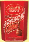 Boules de chocolat fourrées - LINDOR en promo chez U Express Montigny-le-Bretonneux à 4,61 €