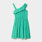 Robe encolure asymétrique à volants vert menthe fille en promo chez La Halle Robe encolure asymétrique à volants vert menthe fille dans le catalogue La Halle
