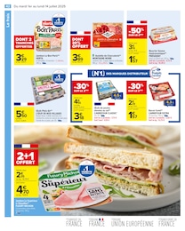 Offre Poule dans le catalogue Carrefour du moment à la page 44