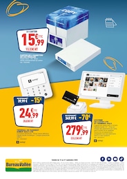 Offre Lit dans le catalogue Bureau Vallée du moment à la page 16