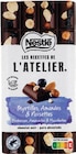 Tablette de chocolat noir aux myrtilles, amandes et noisettes Les recettes de l’Atelier - Nestlé en promo chez Monoprix Limoges à 2,99 €