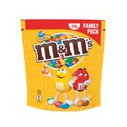 POCHON PEANUT - M&M'S en promo chez Auchan Supermarché POCHON PEANUT - M&M'S dans le catalogue Auchan Supermarché