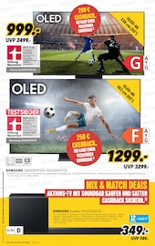 65 Zoll Fernseher Angebote im Prospekt "TEAM FAMILIENKINO: FUSSBALL FÜR DIE GANZE FAMILIE MIT SAMSUNG" von MEDIMAX 65 Zoll Fernseher Angebote im Prospekt "TEAM FAMILIENKINO: FUSSBALL FÜR DIE GANZE FAMILIE MIT SAMSUNG" von MEDIMAX auf Seite 4