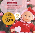 Bébé câlin Margaux pétales de coeurs - Mon Petit Corolle dans le catalogue La Grande Récré