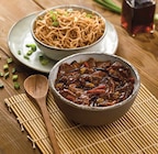 Canard laqué, légumes et nouilles chinoises à 13,99 € dans le catalogue Intermarché Hyper