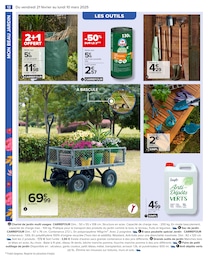 Offre Outils De Jardin dans le catalogue Carrefour du moment à la page 14