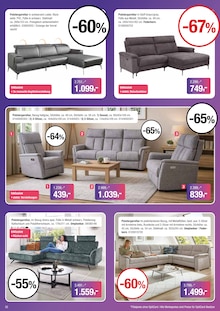 Couch im Opti-Wohnwelt Prospekt "Zuhause Upgrade zum Bestpreis" mit 6 Seiten (Bremen)