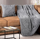 Aktuelles Jacquard-Sherpa-Kuscheldecke Angebot bei Penny in Bottrop ab 5,99 €