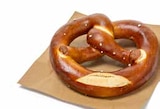 Laugenbrezel bei GLOBUS im Neutraubling Prospekt für 0,90 €
