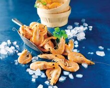 CREVETTES TIGRÉES PREMIUM ENTIÈRES CUITES RÉFRIGÉRÉES** à Auchan dans Villeron CREVETTES TIGRÉES PREMIUM ENTIÈRES CUITES RÉFRIGÉRÉES** à Auchan dans Villeron