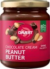 Erdnussbutter mit Schokolade peanut butter chocolate cream von Davert für 4,45 € bei dm-drogerie markt im Angebot Erdnussbutter mit Schokolade peanut butter chocolate cream von Davert im aktuellen dm-drogerie markt Prospekt
