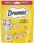 Snack für Katzen von Dreamies im aktuellen Das Futterhaus Prospekt für 3,49 €