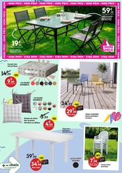 Promos Verre dans le catalogue "L'ÉTÉ À MINI PRIX COMMENCE ICI" de Maxi Bazar Verre en promo dans le catalogue Maxi Bazar à la page 7