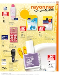Offre Faux Ongles dans le catalogue Carrefour du moment à la page 11