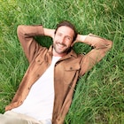 Promo Surchemise droite en suédine camel homme à 27,99 € dans le catalogue La Halle à Saint-Clément-de-Rivière