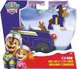 Promo Véhicule + figurine noël à 9,90 € dans le catalogue Intermarché Super à Saint-Gilles