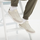Tennis basses à lacets gris homme - La Halle Tennis basses à lacets gris homme à 19,99 € dans le catalogue La Halle