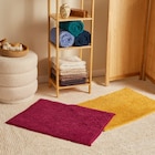 Carrefour Cluses - Promo Tapis de bain "Chenille" Promo Tapis de bain "Chenille" à 9,99 € dans le catalogue Carrefour à Cluses