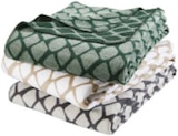 Wohndecke „Snako“ im Angebot bei XXXLutz in Göttingen Wohndecke „Snako“ Angebote von Dieter Knoll bei XXXLutz Göttingen für 39,99 €