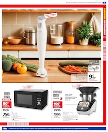 Promo Wok dans le catalogue Carrefour du moment à la page 5