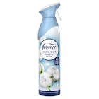 Brume d'air en spray - FEBREZE dans le catalogue Carrefour